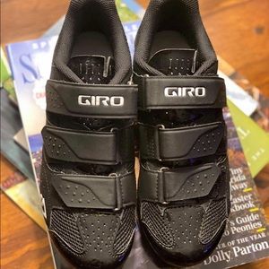 GIRO TECHNE CYCLE SHOES AND CLEATS PELOTON